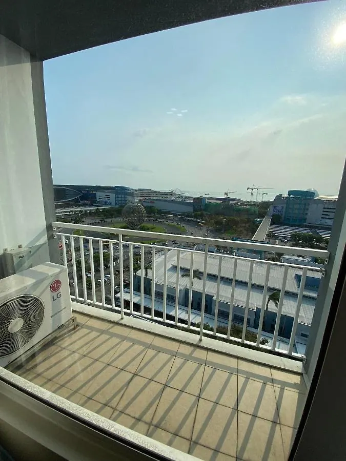 Matet'S Place @ Shell Residences Manila