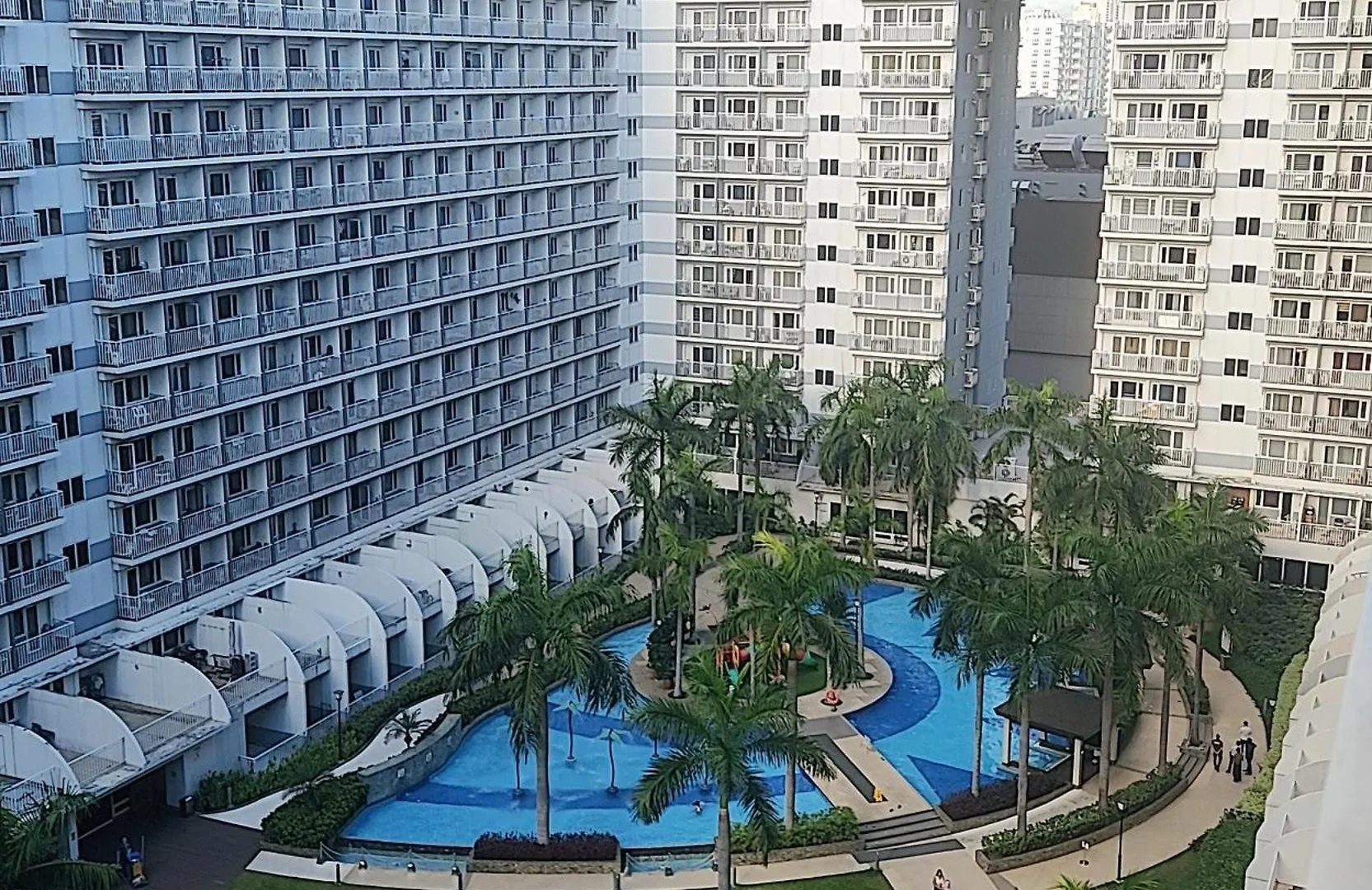Matet'S Place @ Shell Residences Manila