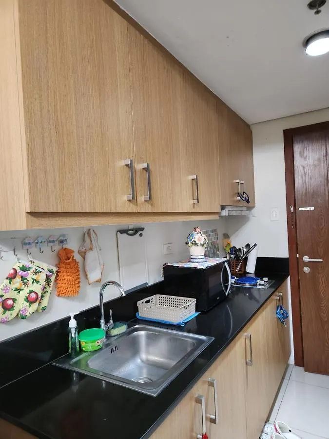 Appartamento Matet'S Place @ Shell Residences Manila